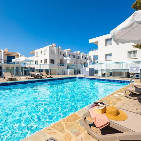 Shoreline Apartment Lachi